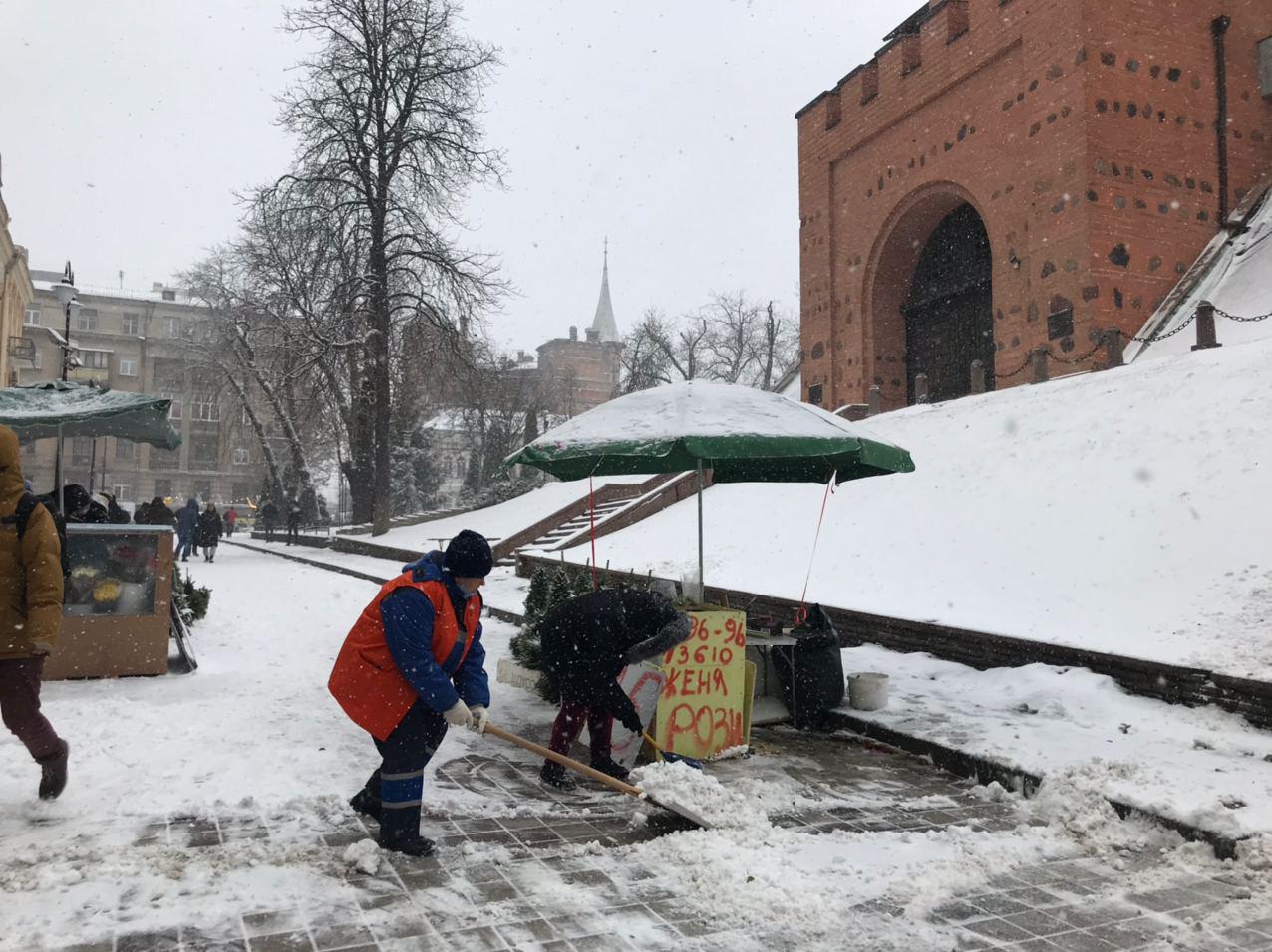 снег в Киеве фото