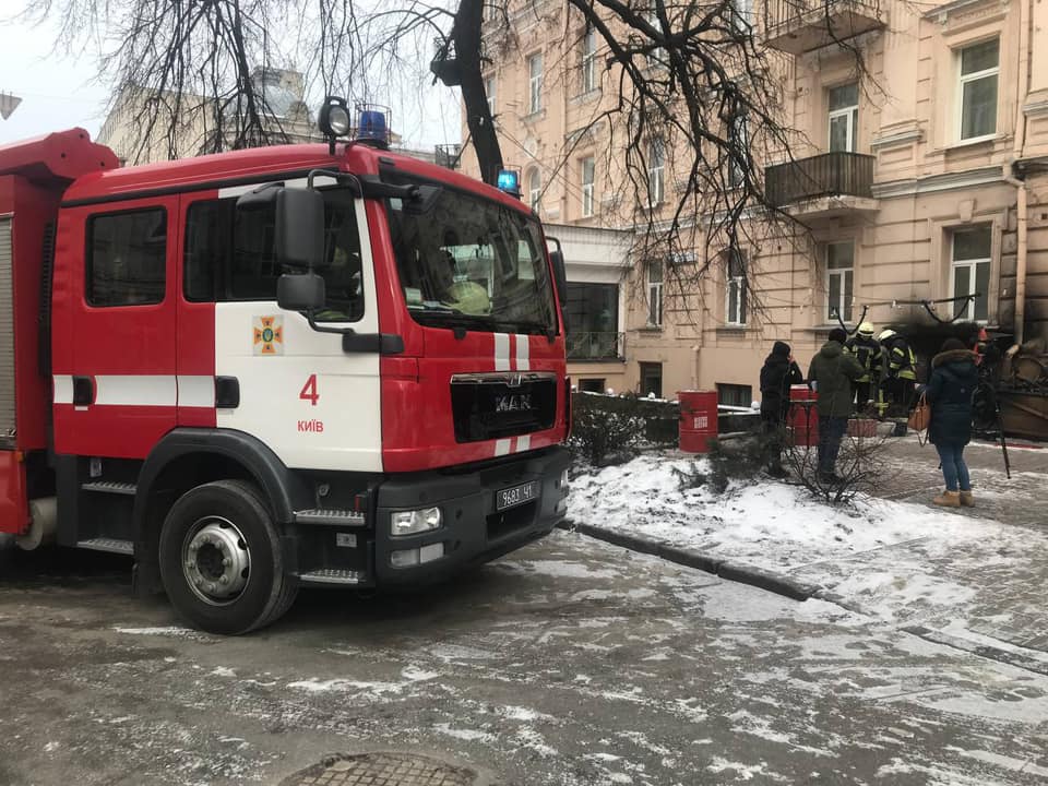 В центре Киева горел ресторан. Фото: ГСЧС